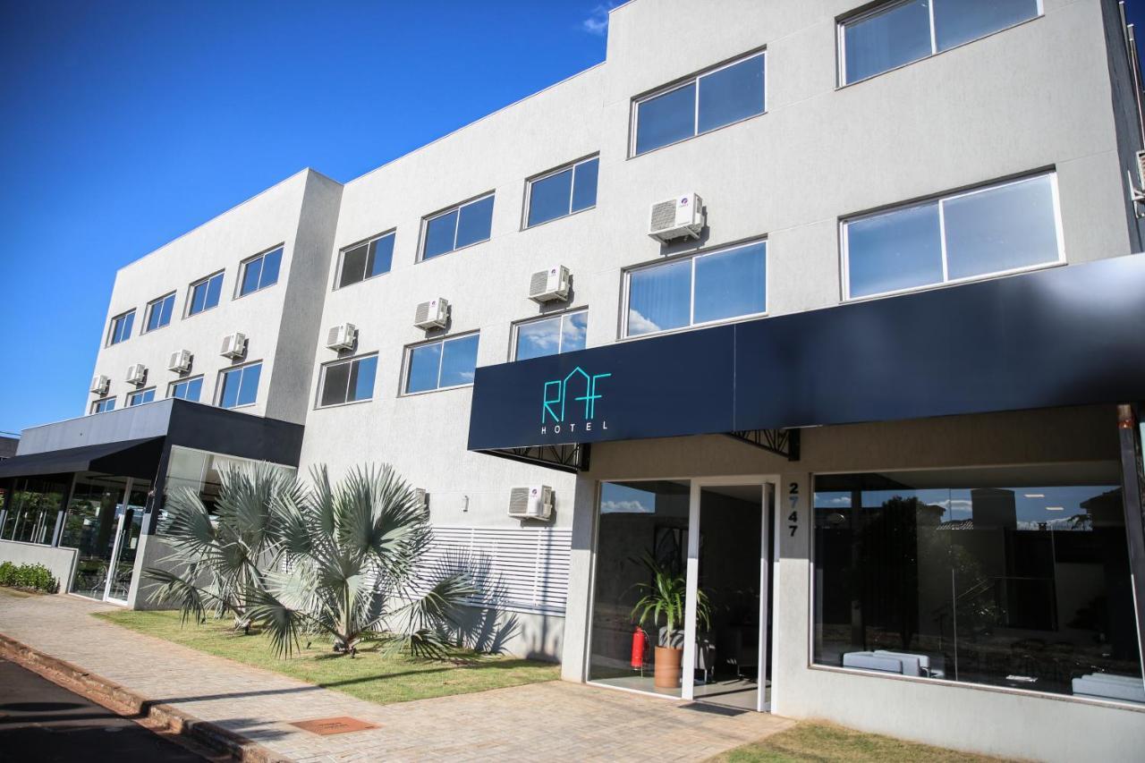 酒店 Raf