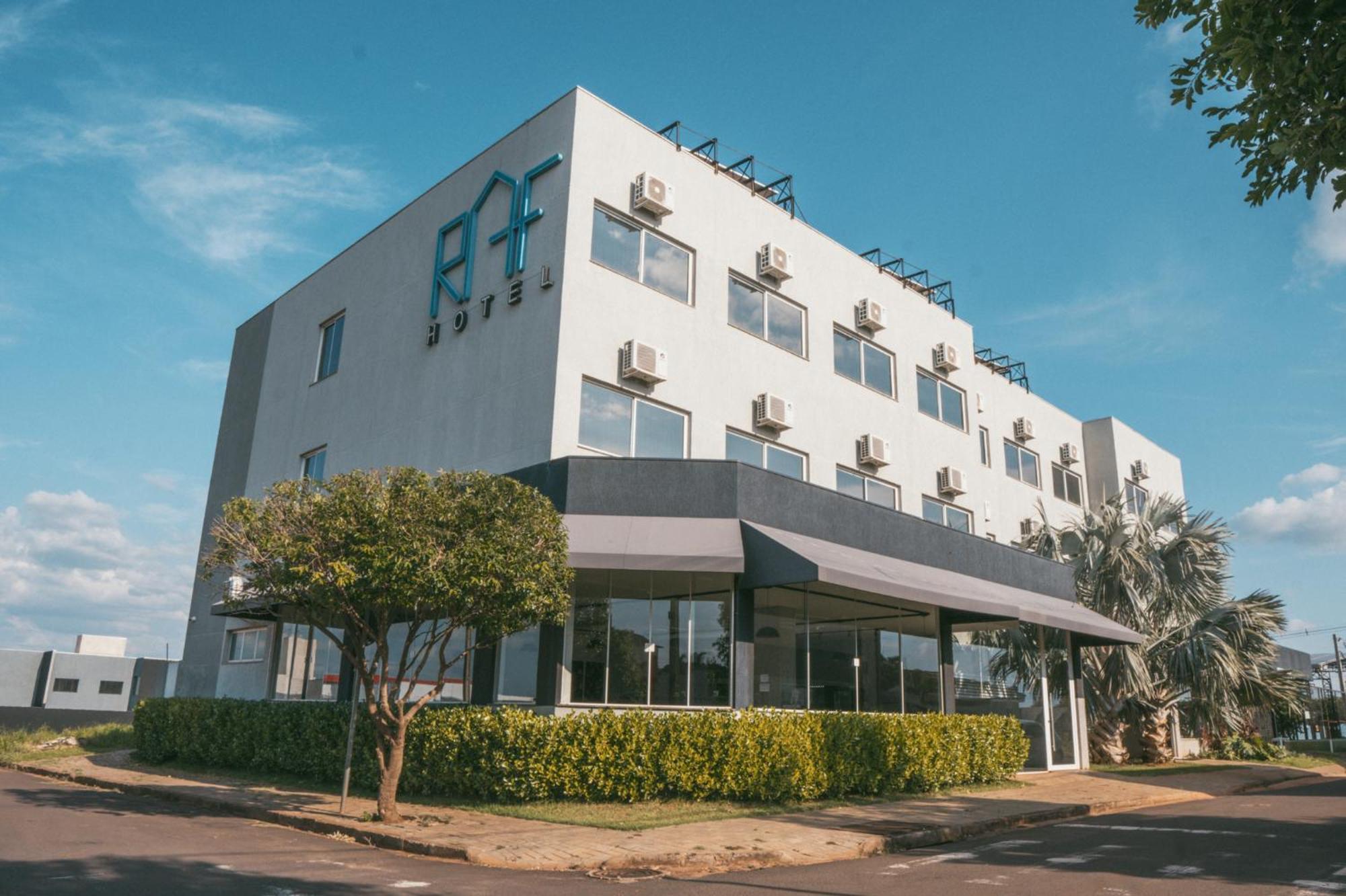 Raf 酒店