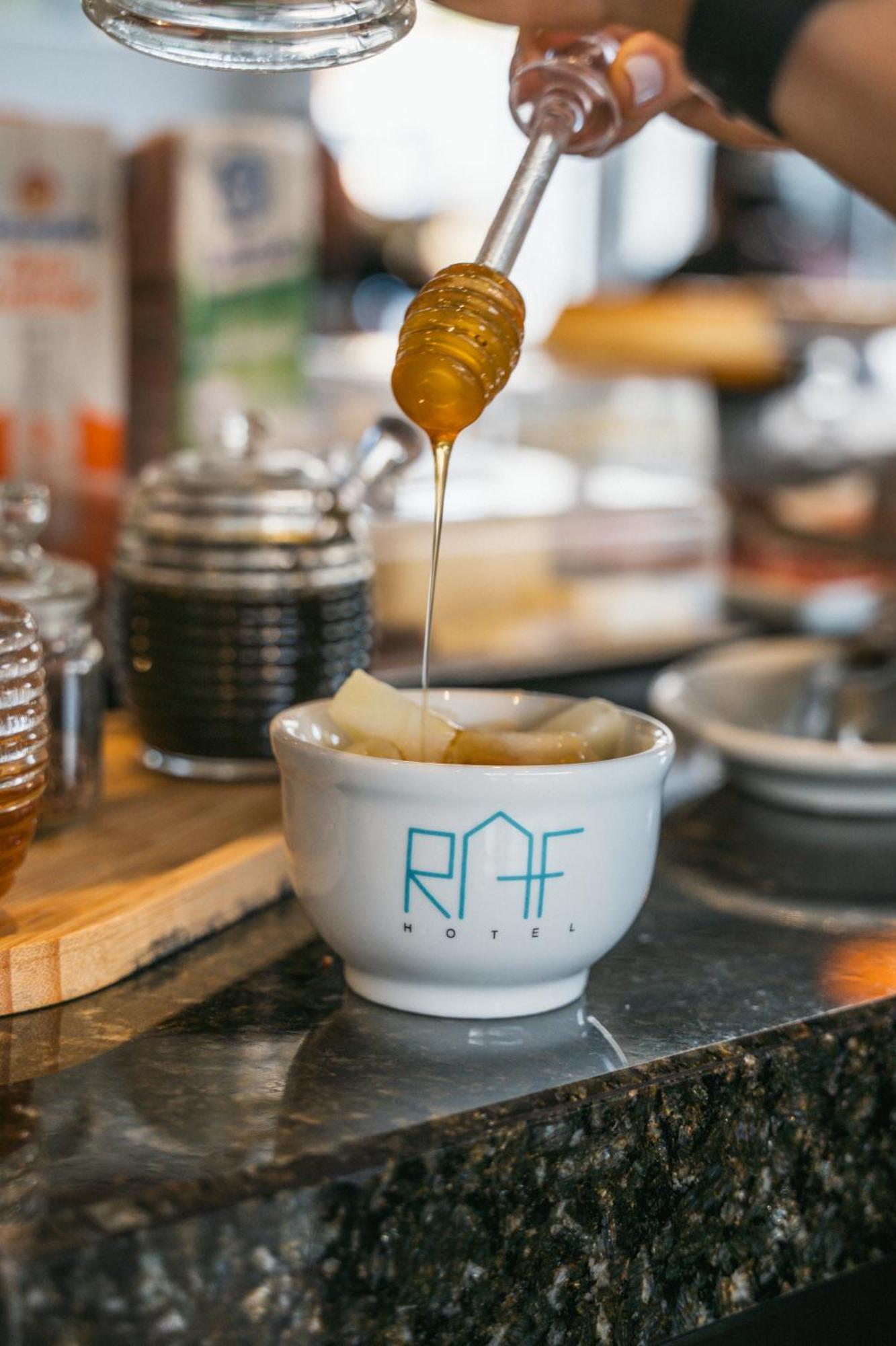 Raf 酒店